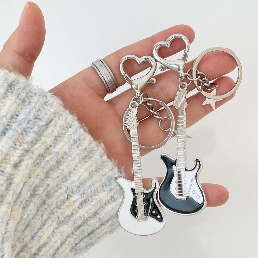 (렛씨온니굿띵) 하트고리 별 일렉기타 키링 2color