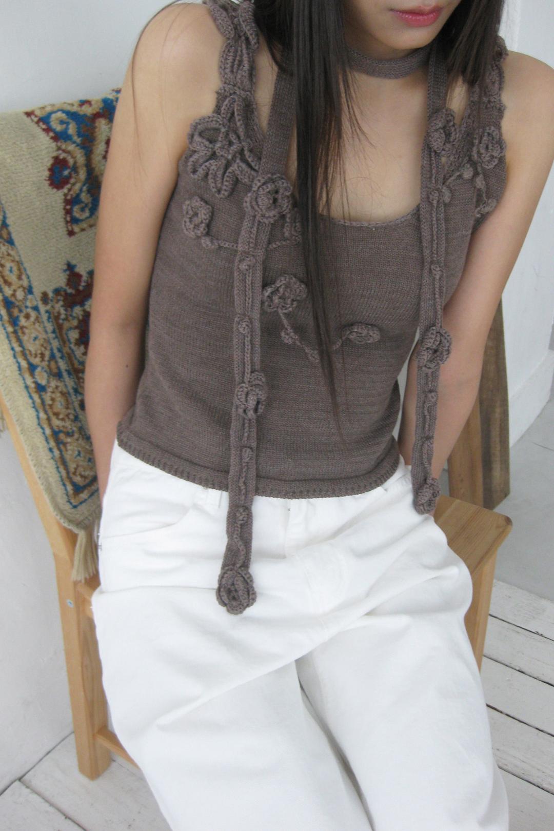 Corsage in summer knit