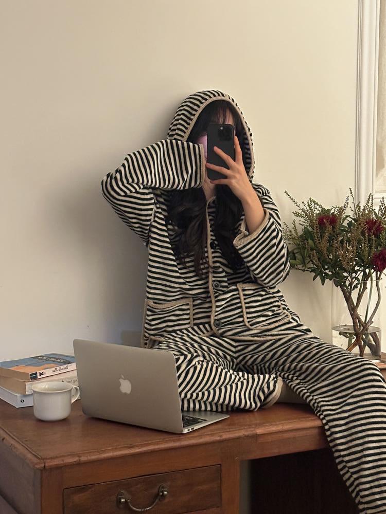 잠옷브랜드 겨울 얇은 수면잠옷 후드 스트라이프 극세사 파자마