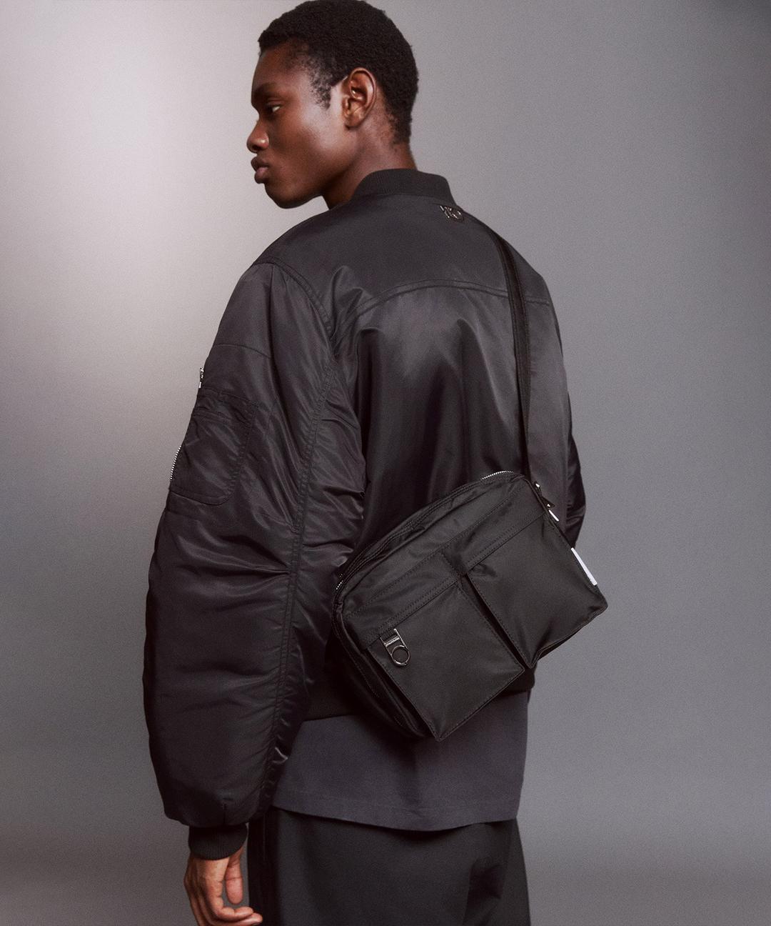 Nylon Two Pocket Messenger Bag_Black