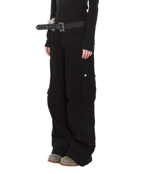 Knee Pin-Tuck Double Pocket Cargo Pants (Black)