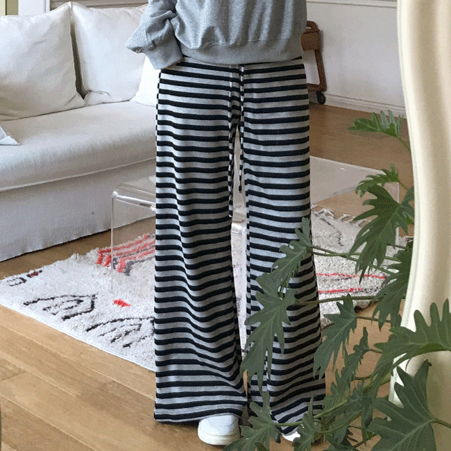 [하체커버🖤/스트라이프] 단가라밴딩루즈부츠컷팬츠