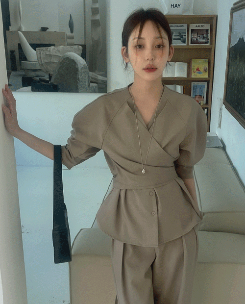 위드니노 셀레네 랩 블라우스 ( 2color )