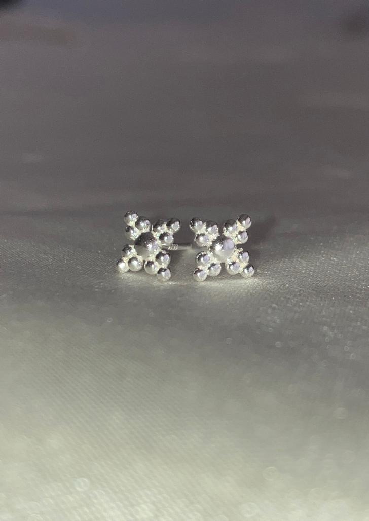 petite ornament earring