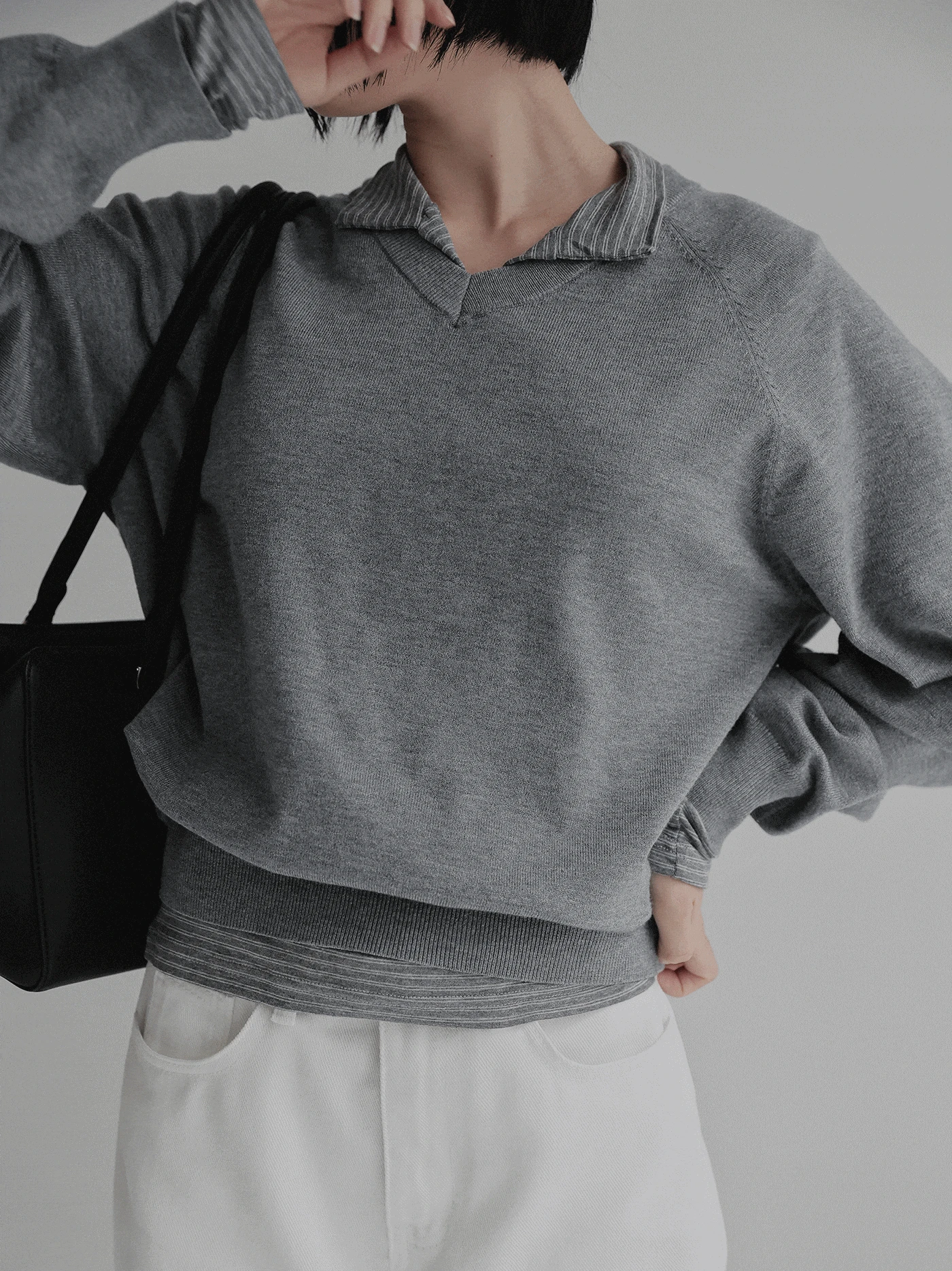 레이어소프트브이넥니트