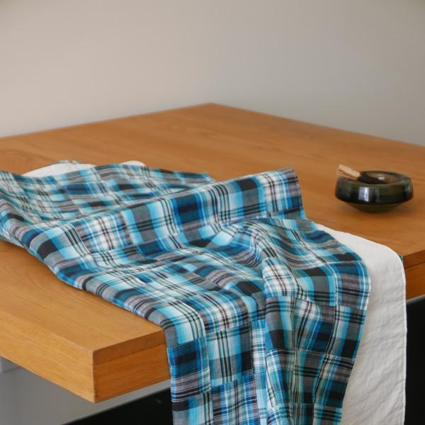 [PADDED BLANKET] GREENISH BLUE PATCHWORK