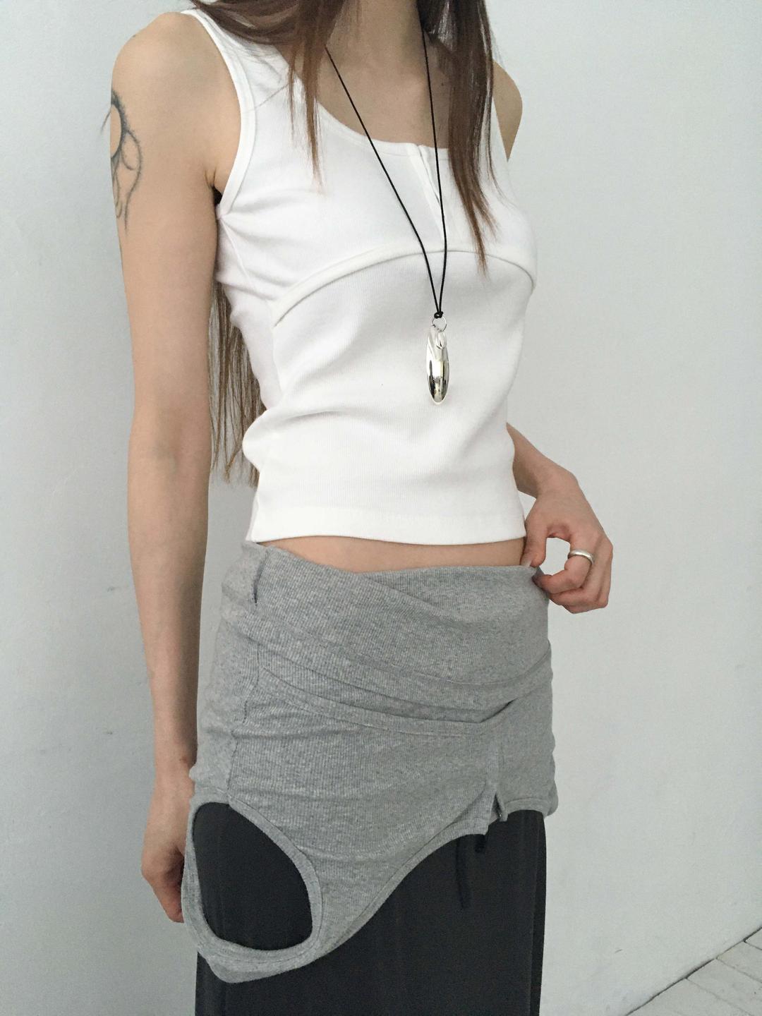 RIBBED HOOK SLEEVELESS_3C