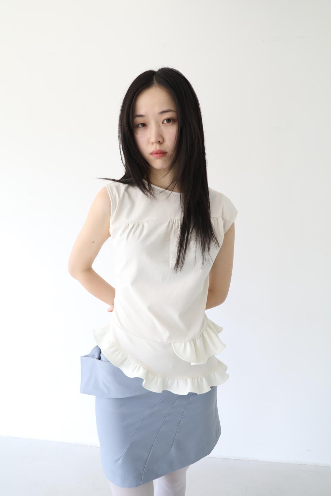 DOUBLE RUFFLE SLEEVELESS (IVORY)