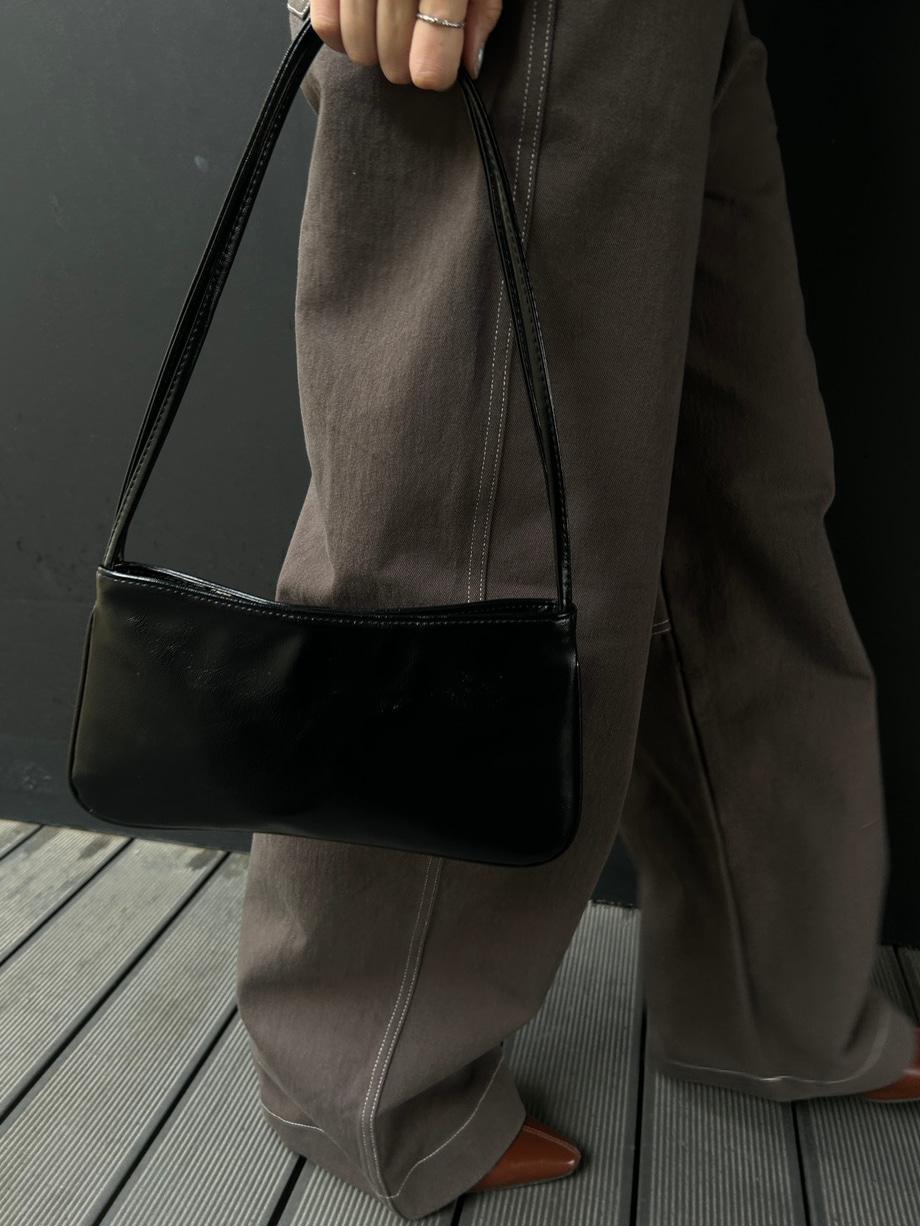PAGE FLAT SQUARE MINI BAG - BLACK