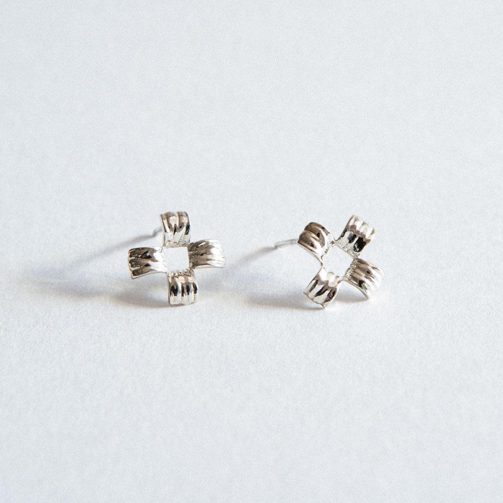 Cross flower earring [silver/gold]