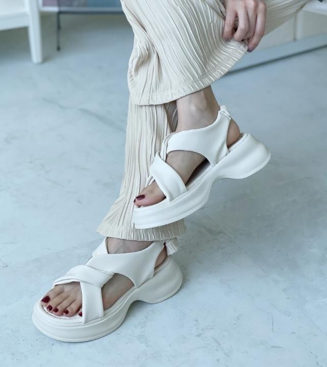 [당일출고] 발편한 키높이 통굽 플랫폼 뒷밴딩 여자 여름 샌들 트라바르 TRABAR