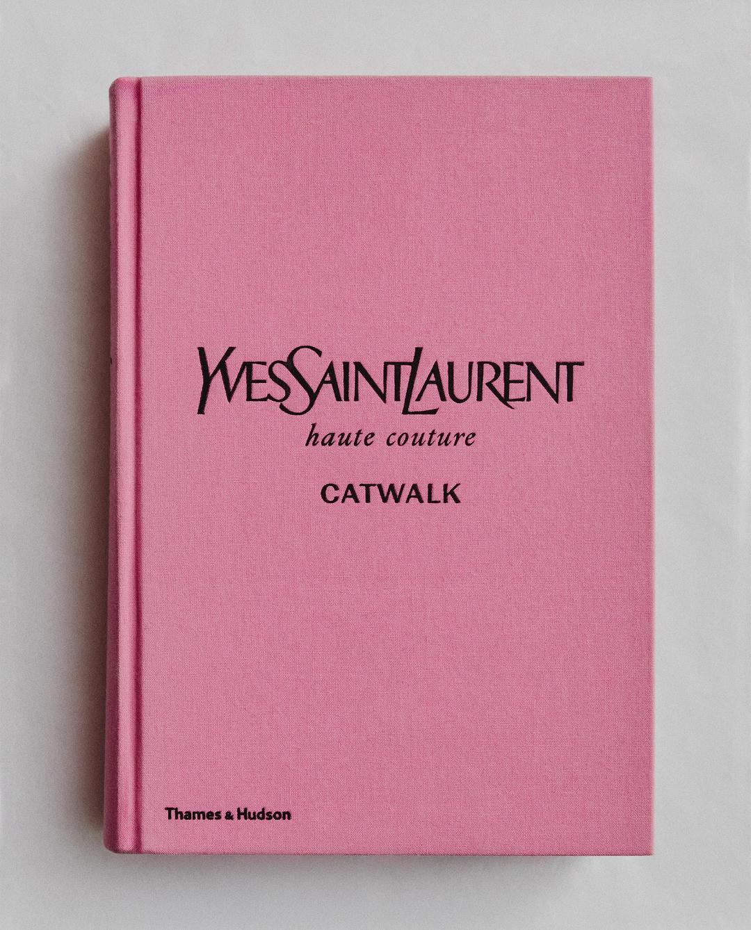 책 CATWALK YVES SAINT LAURENT(영어)