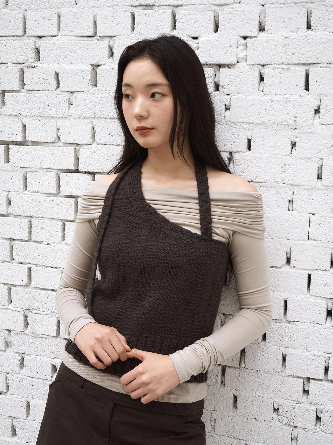 SHIRRING SHOULDER TOP [ ASH GRAY ]