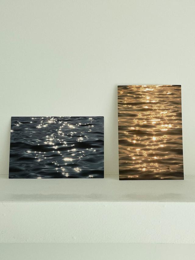 Dazzling postcard set
