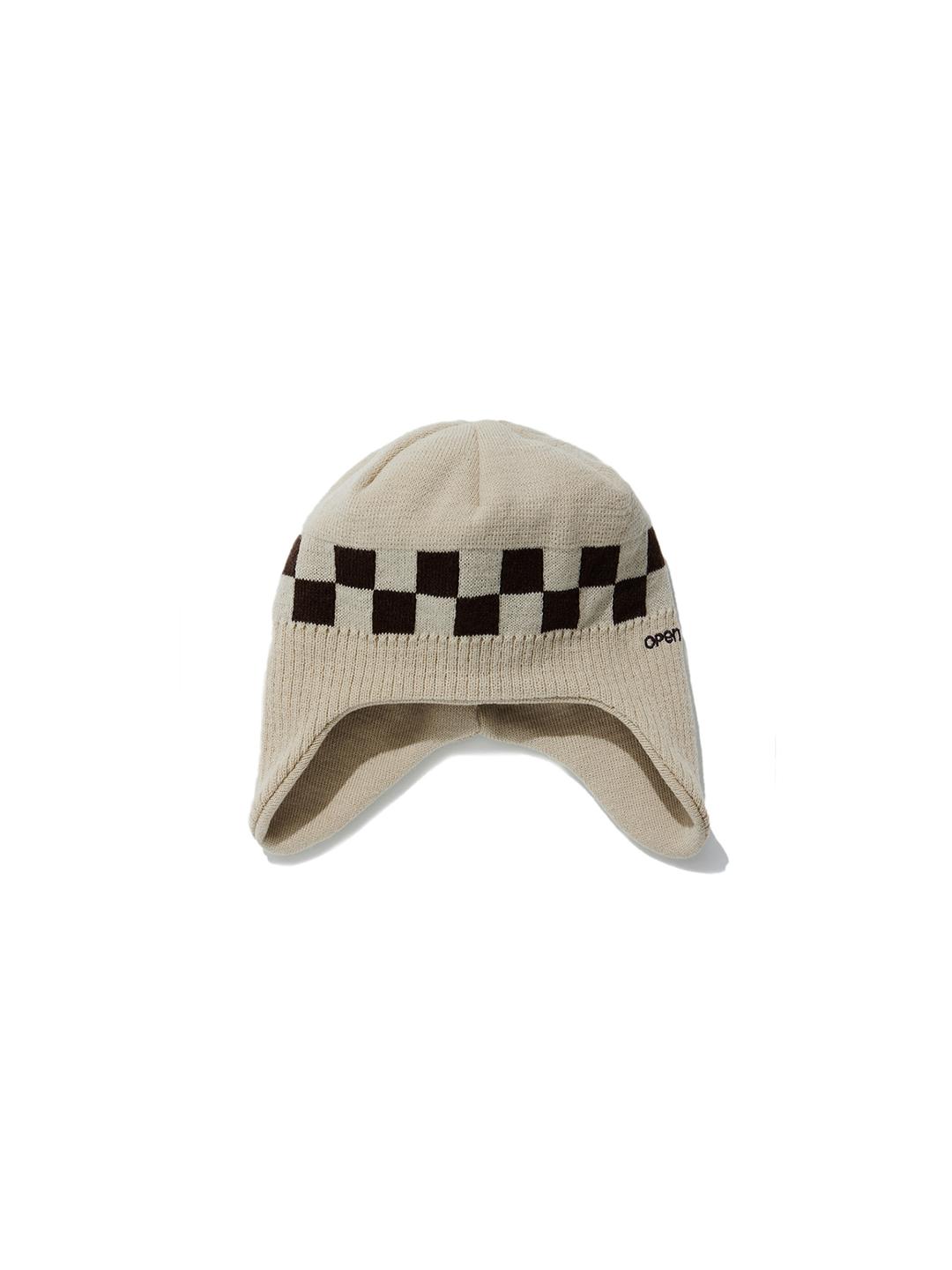 CHECKER BOARD EARFLAP BEANIE BEIGE