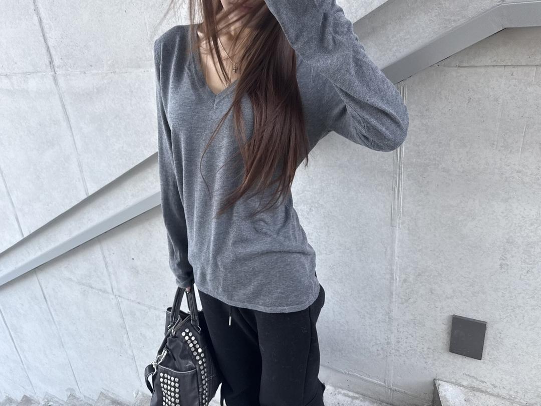 빠른출고/ 주문폭주 Fog v-neck knit