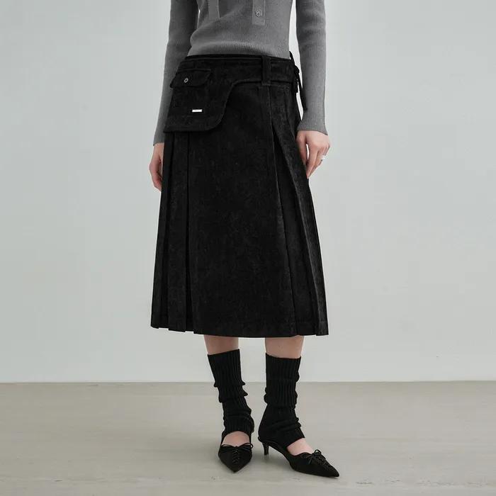 벨트 포켓 플리츠 미디 스커트 블랙 MDSK028BLACK