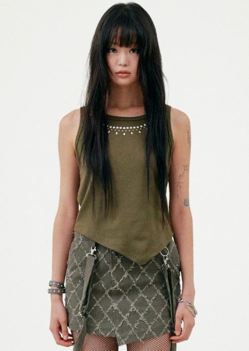 T22.00 Sleeveless Stud point T-shirt _ Khaki Pattern1