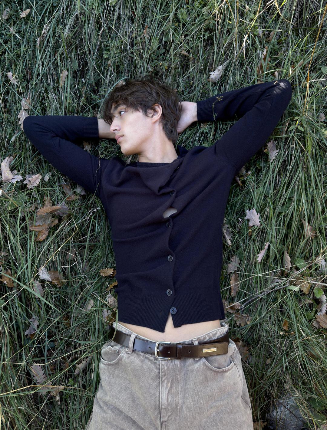 DONALTI B-Men's cardigan with an irregular button fastening