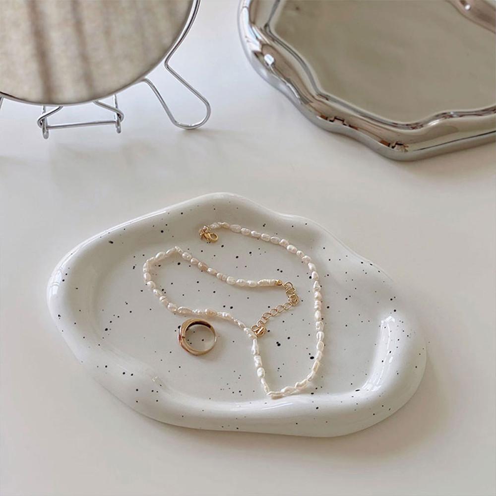 클라우드 세라믹 트레이 2colors 악세사리 향수 캔들 받침 받침대 오브제 구름 도자기 화장대 플레이트 인스타 감성템 통통트레이 집들이선물 쿠앤크 글로시 실버