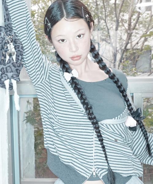 브이넥 스터드 티셔츠_MIWLWFT28A
