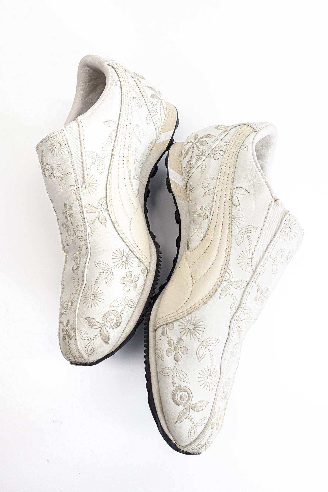 [vintage] Puma embroidery floral sneakers