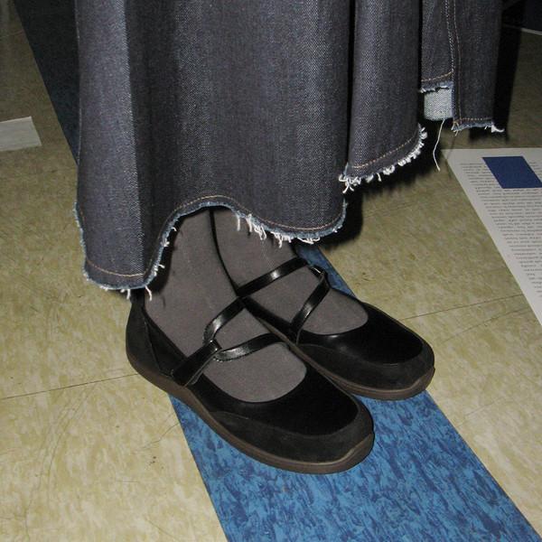 Bitter 0002. Rubber Sole Curved Velcro