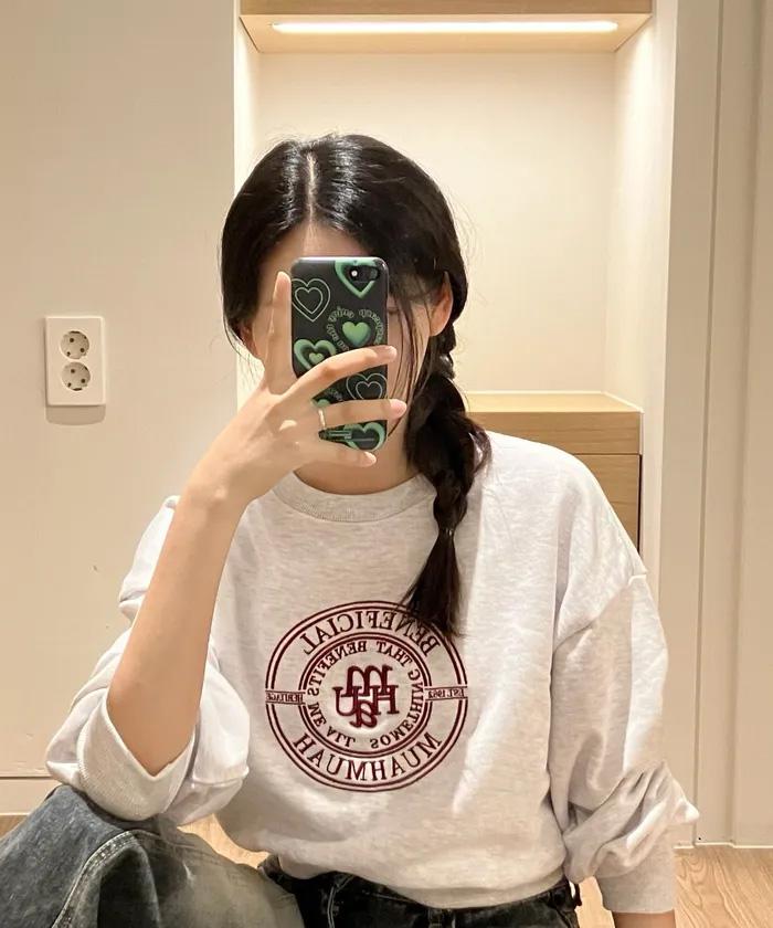 무아무아 [2TYPE] 스티치 크롭 스웻셔츠: 3color