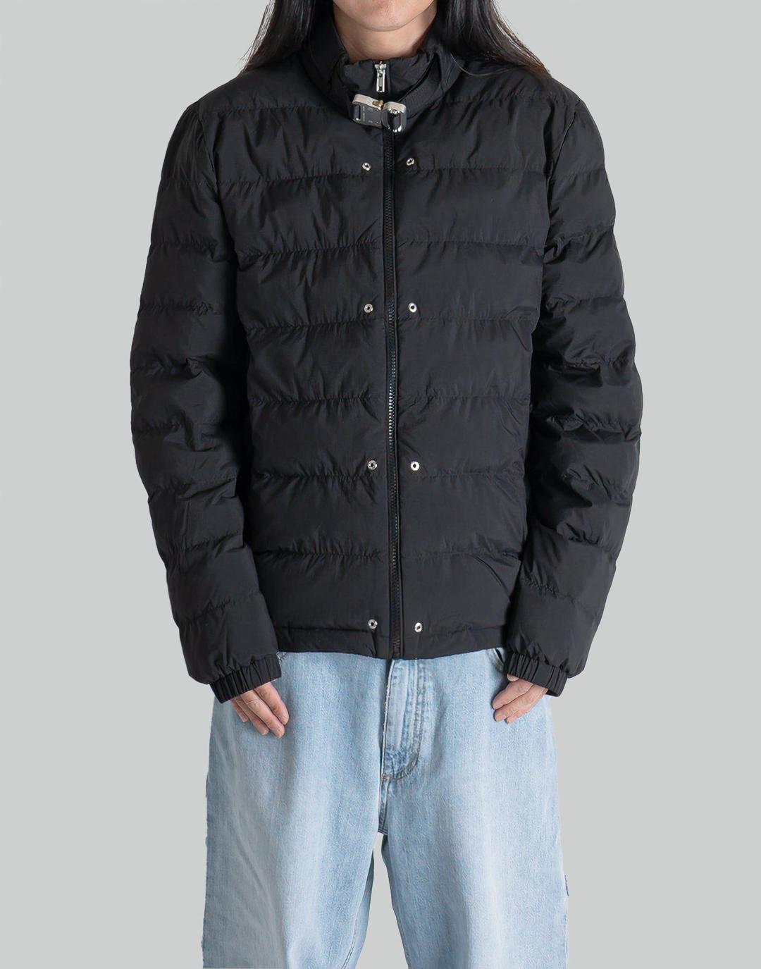 LIGHTWEIGHT BUCKLE PUFFER JACKET - M