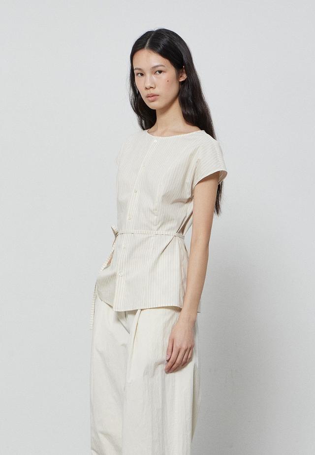 [4/22 예약배송] BOAT NECK CAP-SLEEVE BLOUSE - BEIGE STRIPE