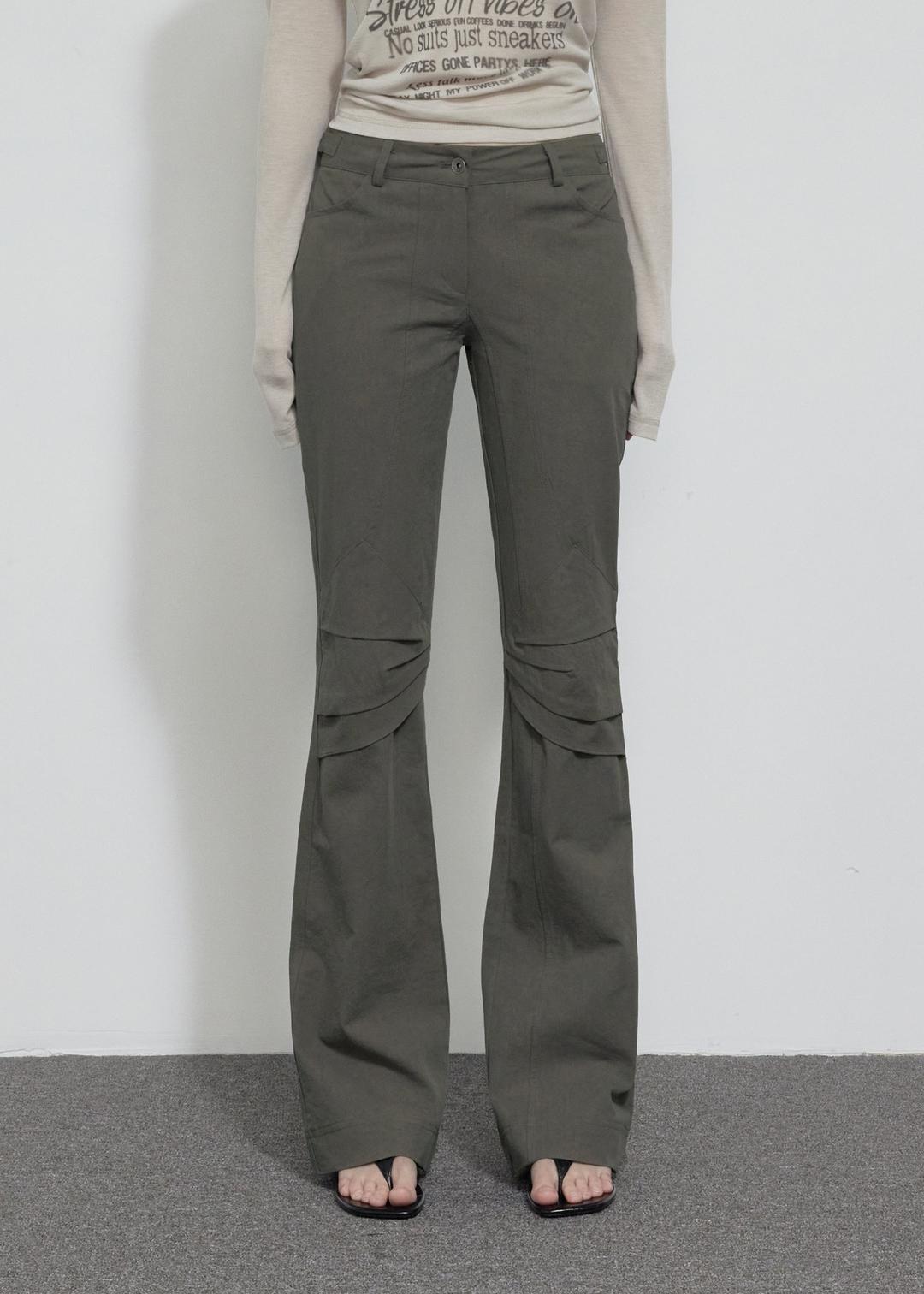 AMPLE KNEE COTTON BOOTCUT, KHAKI