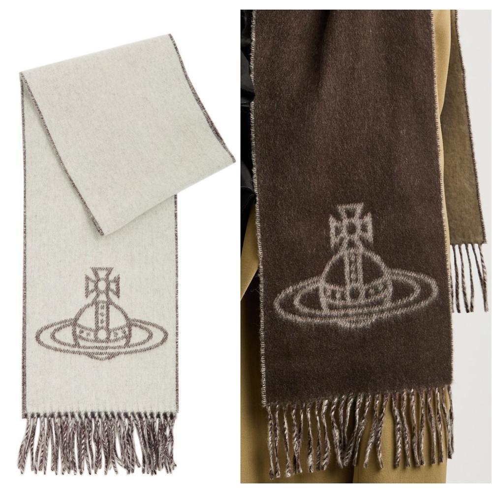 [시즌] 비비안웨스트우드 빅 ORB 리버시블 양면 목도리 오프 화이트 브라운 81030006-W00ZH