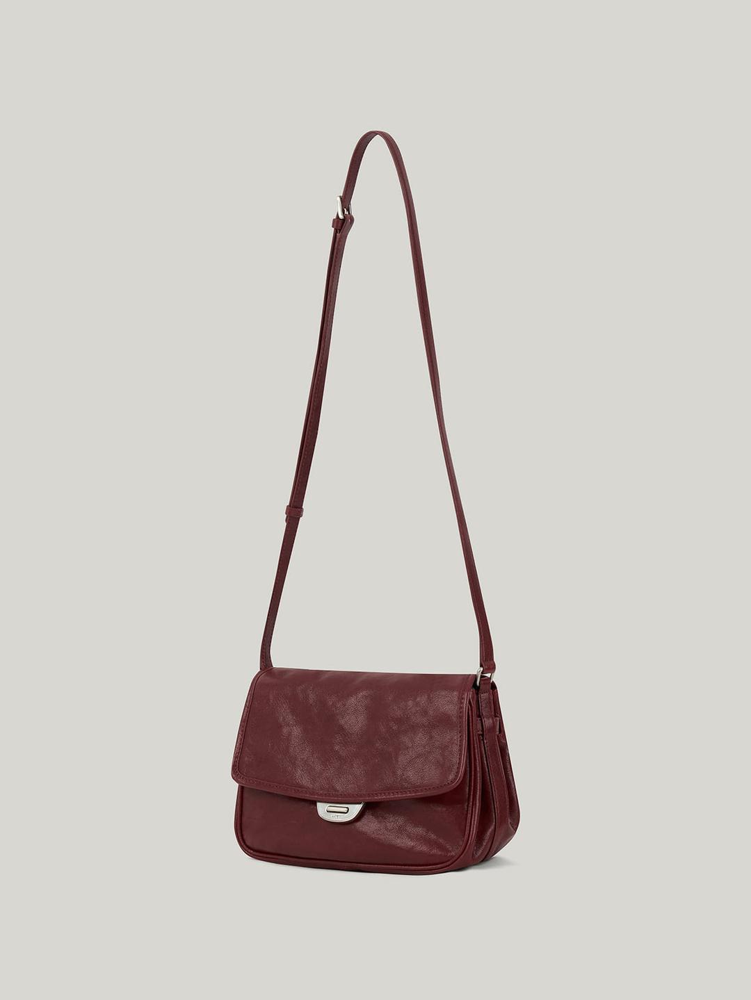 BLEP CROSSBODY BAG (CARMINE RED)