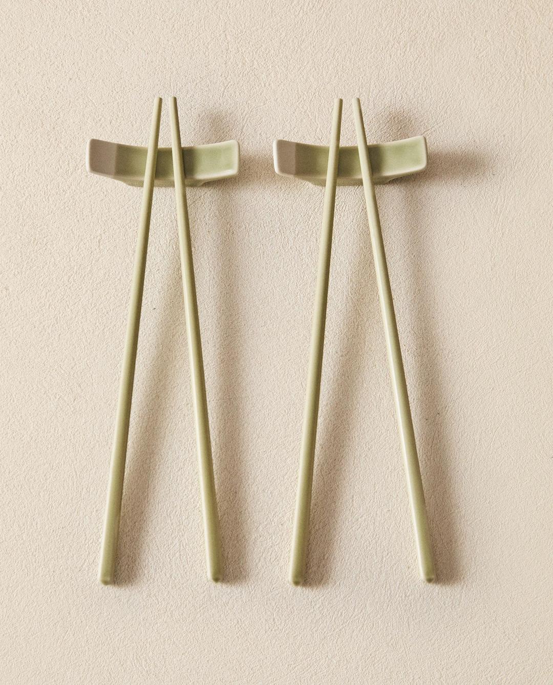 젓가락 및 세라믹 받침대 세트(2개입)