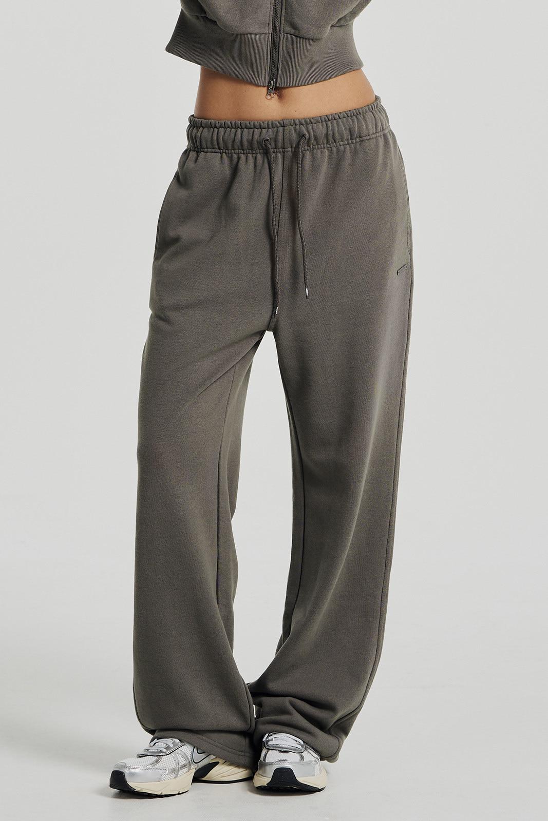 우먼스 슬림 스트레이트 스웨트 팬츠 (Smokey Brown)