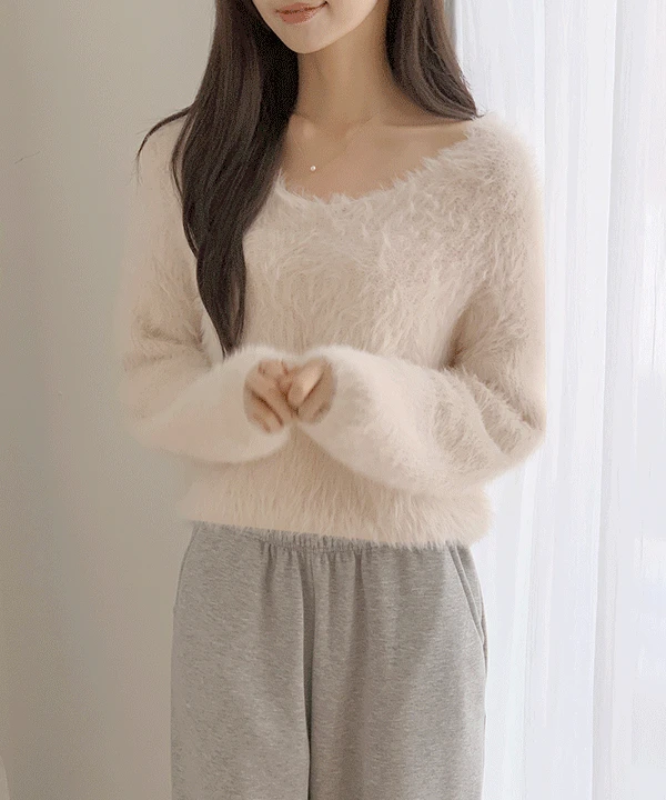 유솝 여리숄더 실루엣 퍼 브이니트 - 3color