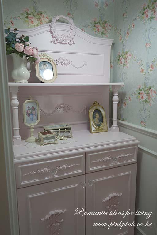 쉐비 플로리스 장식장