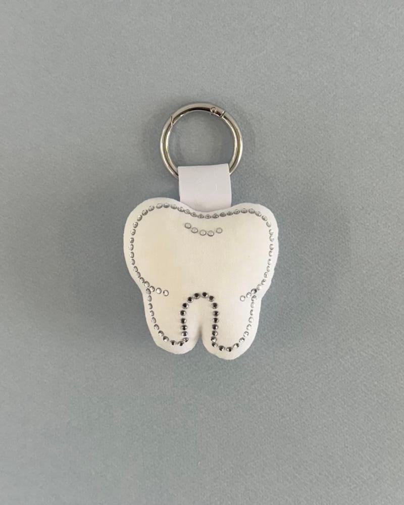 (VACANCY) Twinkle Cushion Key ring - tooth