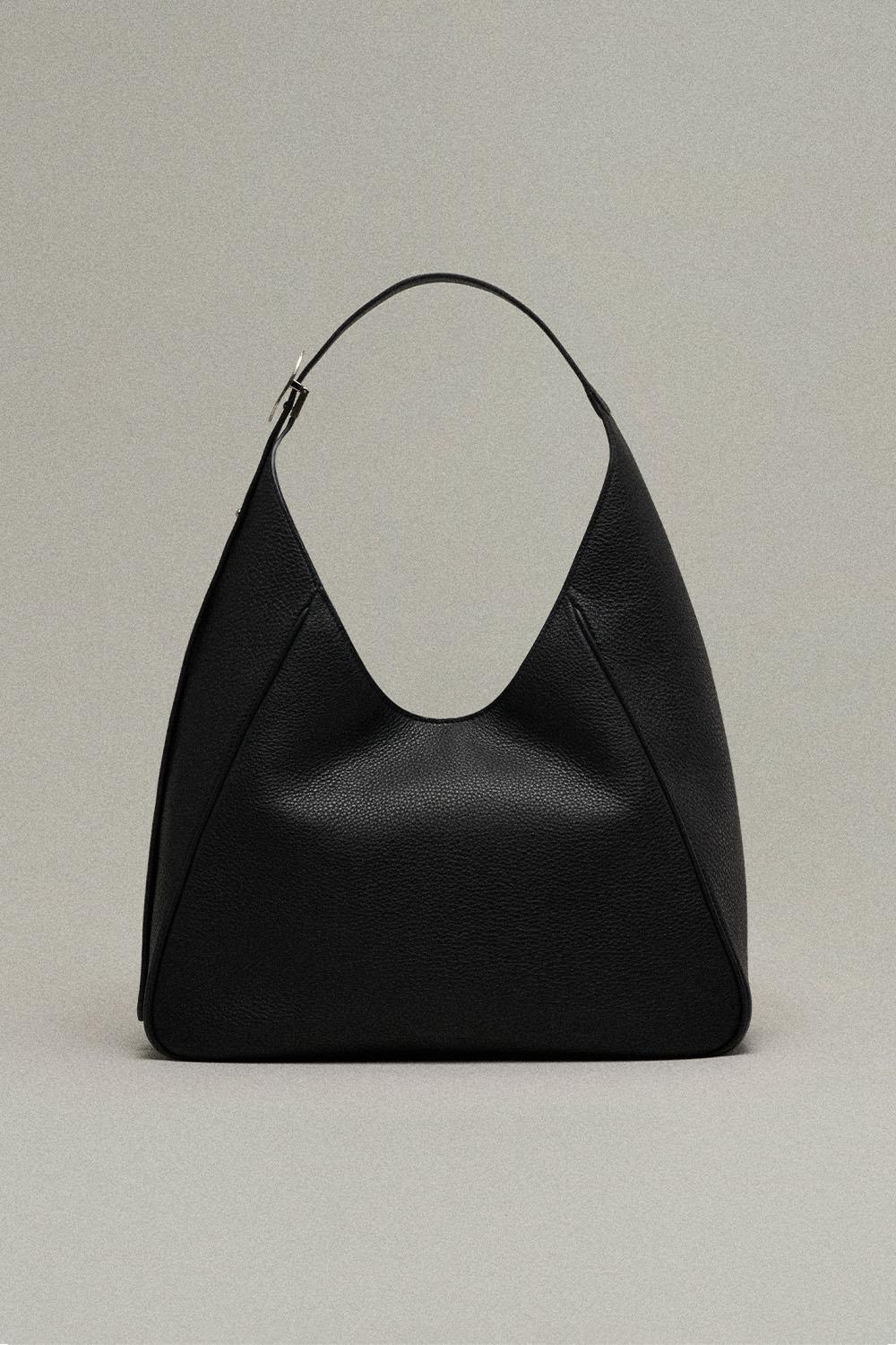 Plaque Hobo Bag Shrunken Black 플라크 호보백 슈렁큰 블랙