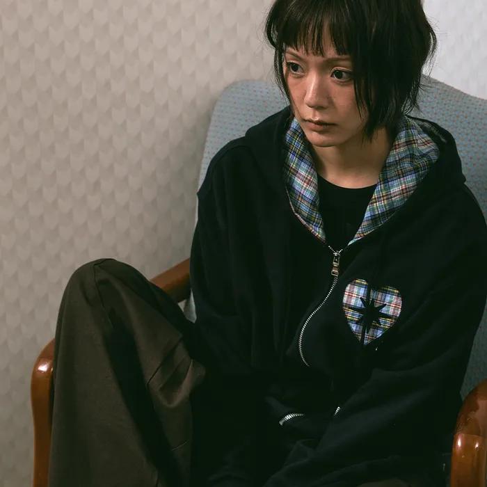 DD heart check lining hoodie zip-up (NAVY)