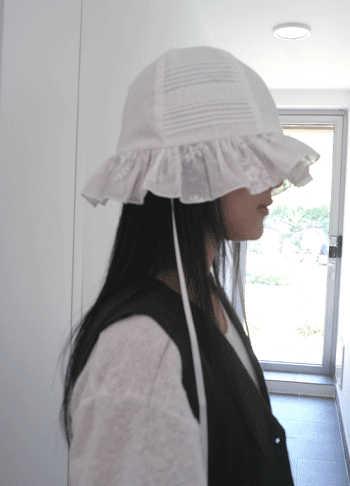 frill lace hat and bag