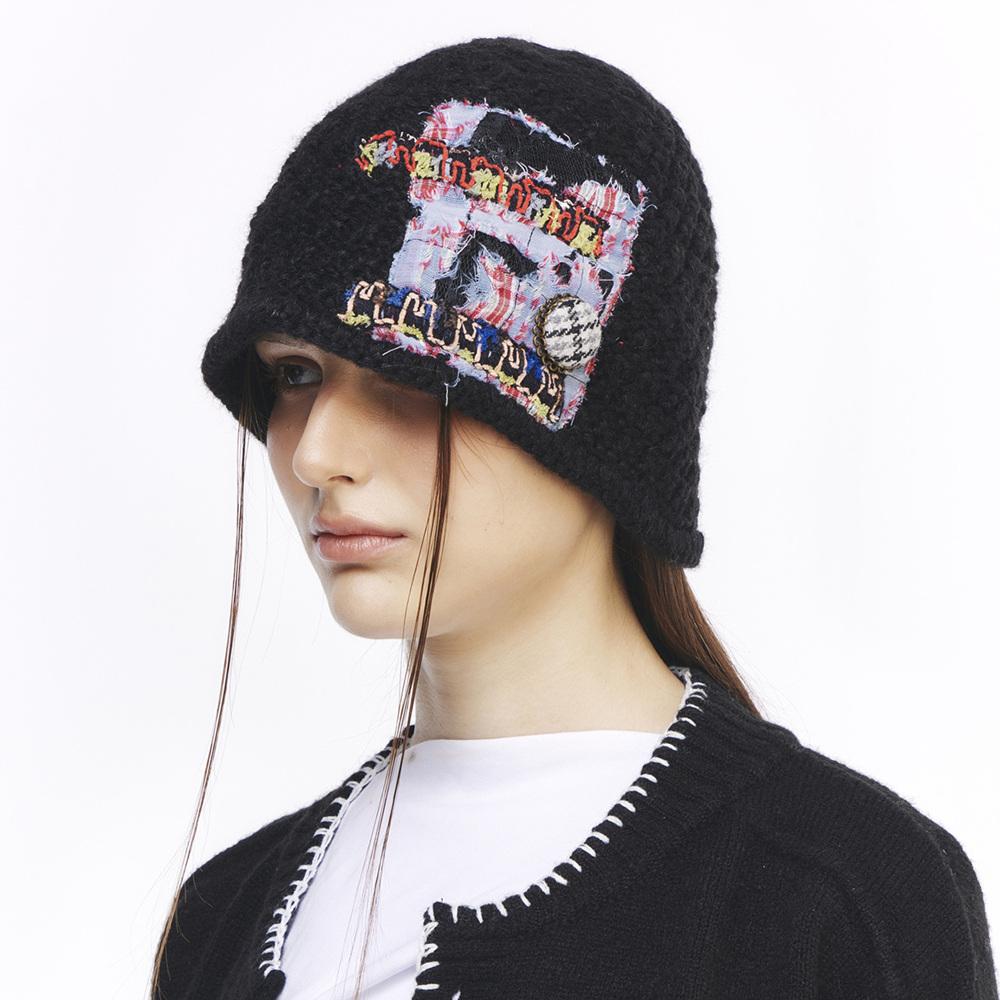 Patch Knit Beanie Black