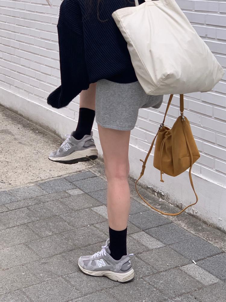 [당일] ounce 온스 홀가 니트 쇼츠 밴딩 팬츠 니트반바지 (2colors)