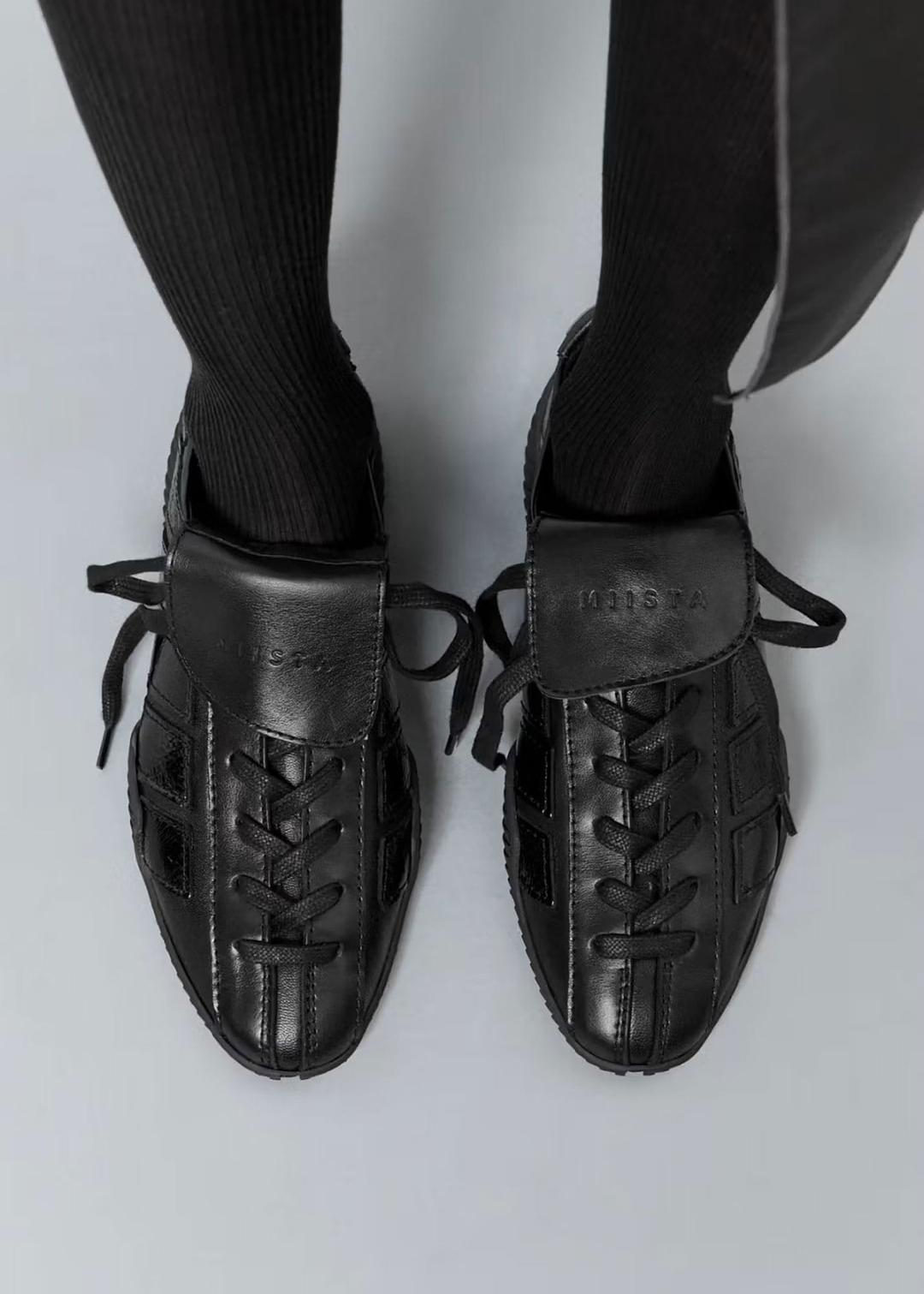 미스타 NIKOLETTA BLACK SNEAKERS (BLACK)
