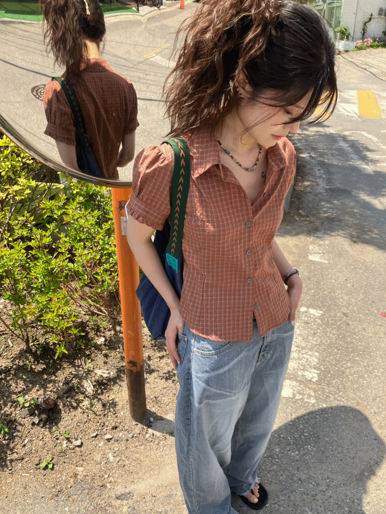 모래하우스 우디 퍼프 블라우스