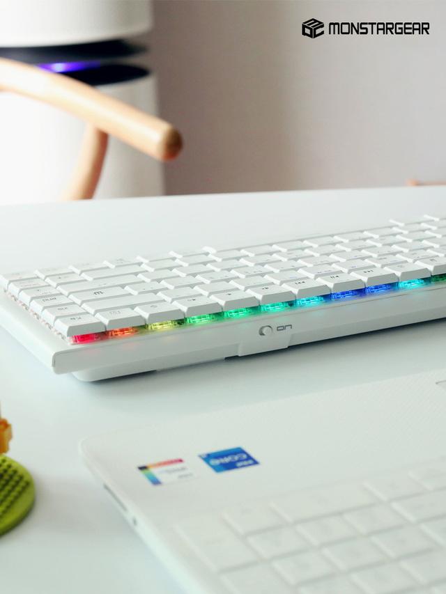 [중고] [리퍼비시]몬스타기어 미니키프로 RGB 유무선 2.4G 블루투스 슬림 기계식 키보드