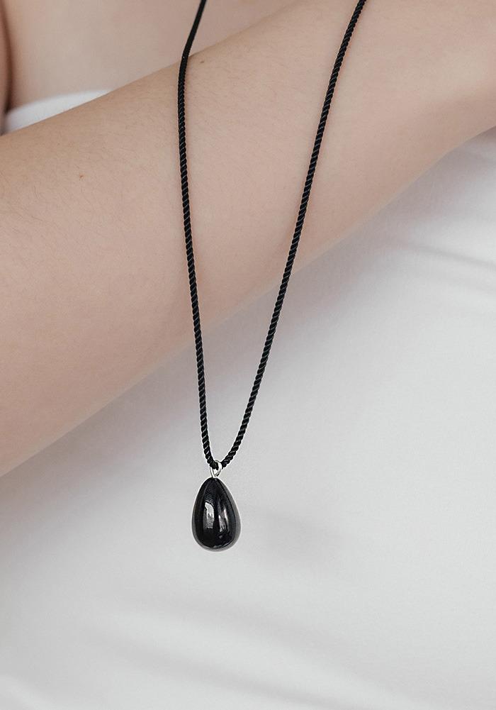 Onyx drop Necklace