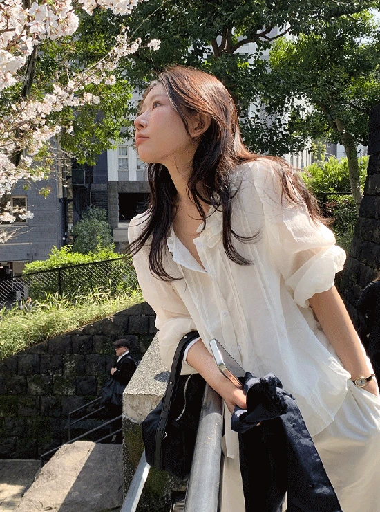 리드니 핀턱 레이스 블라우스 (2 color)