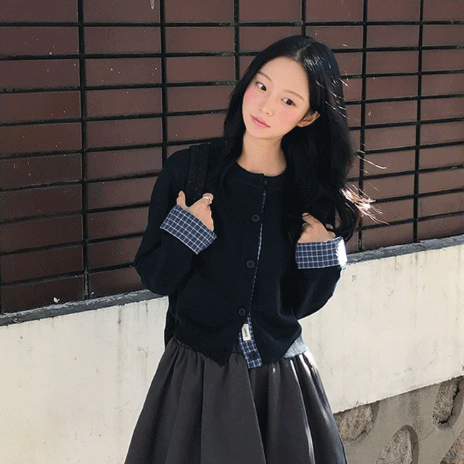 [데일리/빈티지🖤] 체크배색패치니트가디건 (3color)