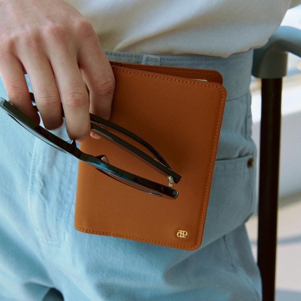 passport case - camel